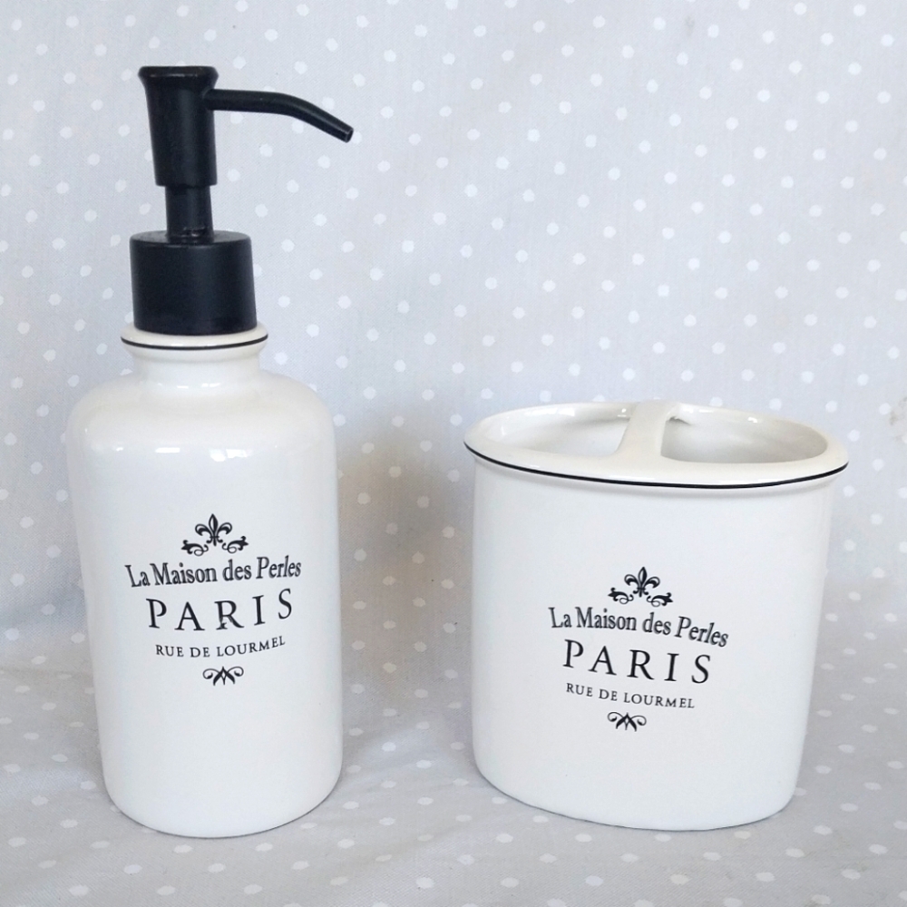 La Maison Des Perles Paris Hotel Inspired Bathroom Accessory Set
